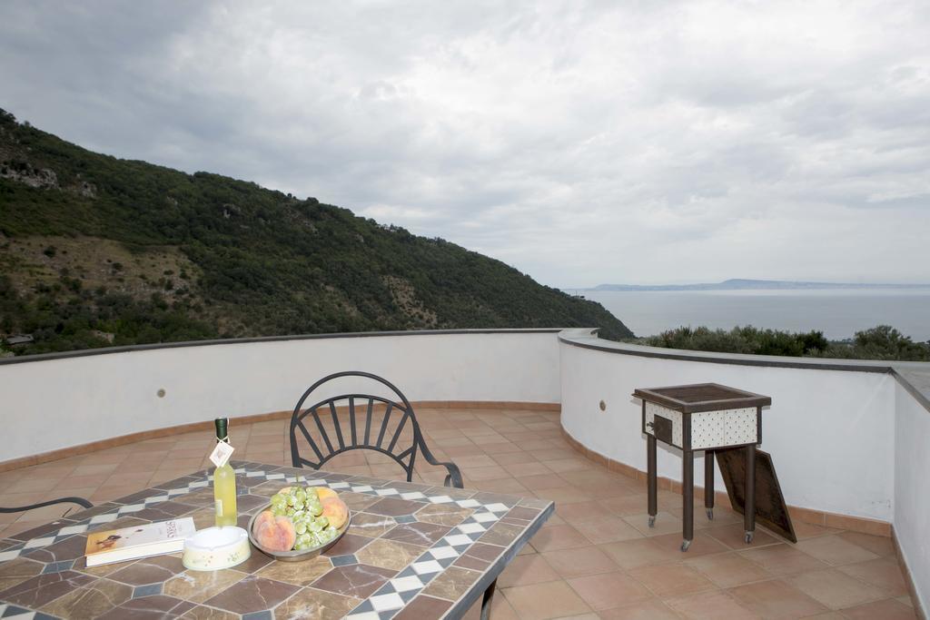 Appartamento Villa Degli Ulivi Sant'Agnello Zimmer foto